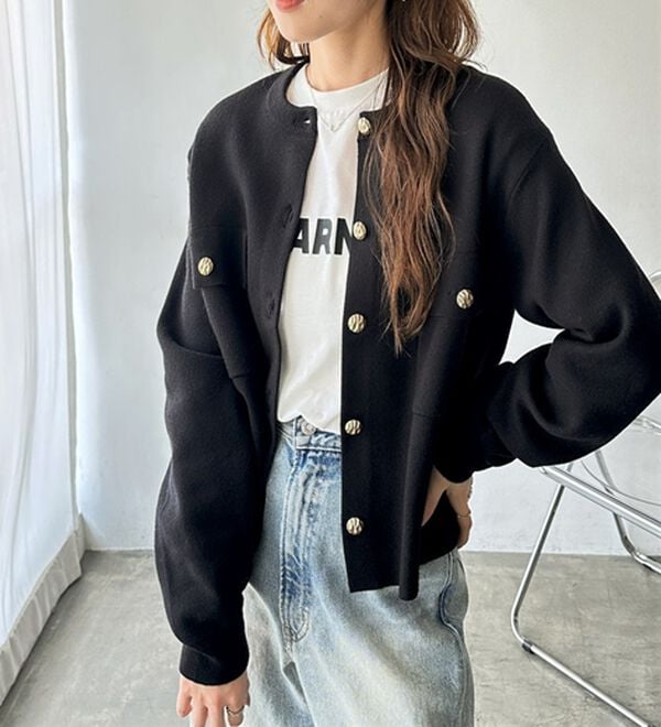 GeeRA（ジーラ）の「ロングシーズン使える！ゴールド調ボタンニットカーデ（ニットカーディガン）」｜詳細画像