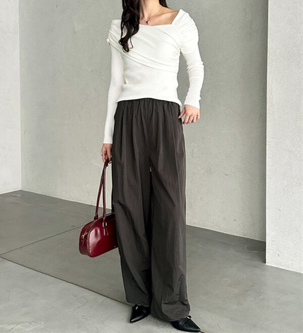 GeeRA（ジーラ）の「さらとろ素材が嬉しい！ダブルタックワイドパンツ（フルレングスパンツ）」｜詳細画像