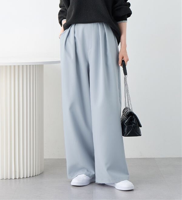 Viola e Viola（ヴィオラ エ ヴィオラ）の「【シワになりにくい】隠して美脚とろみ２タックワイドパンツ（ワイドパンツ・ガウチョ）」｜ライトブルー