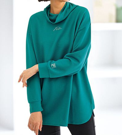 BELLUNA（ベルーナ）の「＜ＦＩＬＡ＞リップル素材ゆるタートルチュニック（チュニック）」