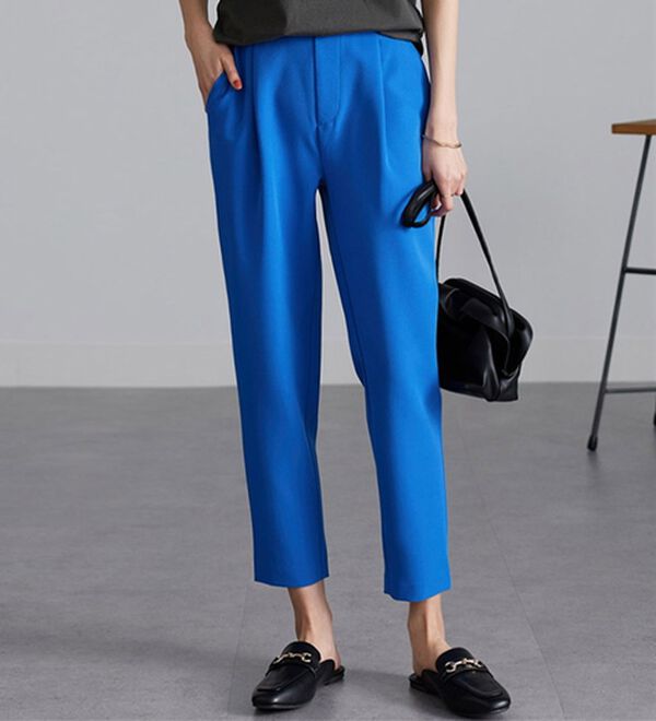 RANAN（ラナン）の「美脚シルエットクロップドパンツ（フルレングスパンツ）」｜ロイヤルブルー