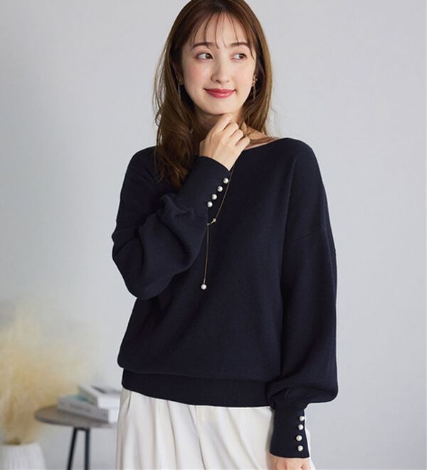 alotta（アロッタ）の「綿１００％のやさしい着心地　ゆったり袖パールトップス（ニット・セーター）」｜ネイビー