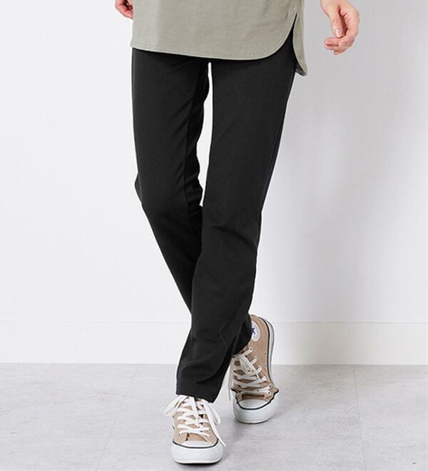 BELLUNA（ベルーナ）の「新触感！マシュマロみたいななめらかストレッチパンツ（フルレングスパンツ）」｜黒