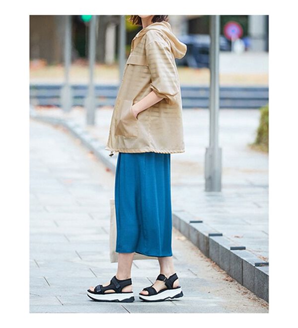 BELLUNA（ベルーナ）の「シアー素材ポケッタブルパーカー（パーカー）」｜詳細画像