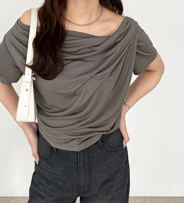 GeeRA（ジーラ）の「スラブシアーオフショルトップス（カットソー）」｜詳細画像