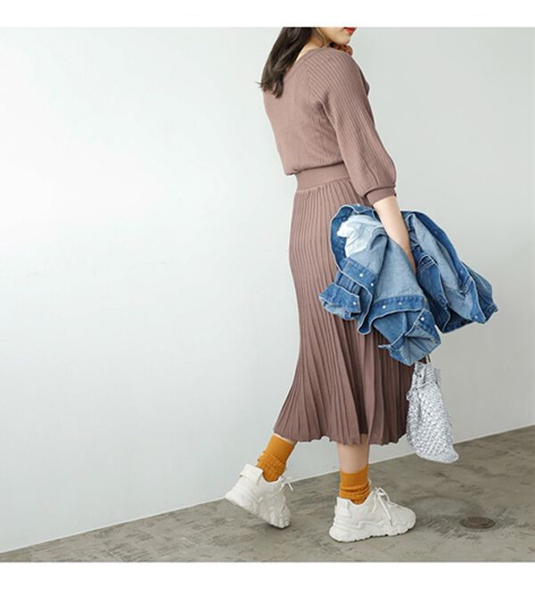 GeeRA（ジーラ）の「前後２ＷＡＹプリーツニットワンピース（ニットワンピース）」｜詳細画像