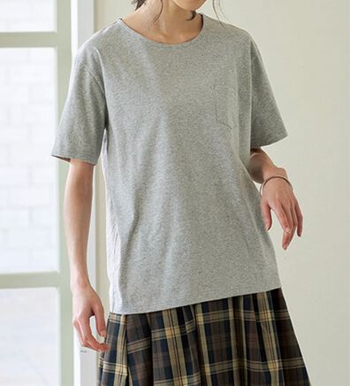 BELLUNA（ベルーナ）の「【ポケット付】綿１００％抗菌防臭汗ジミ対策プルオーバー（Tシャツ）」