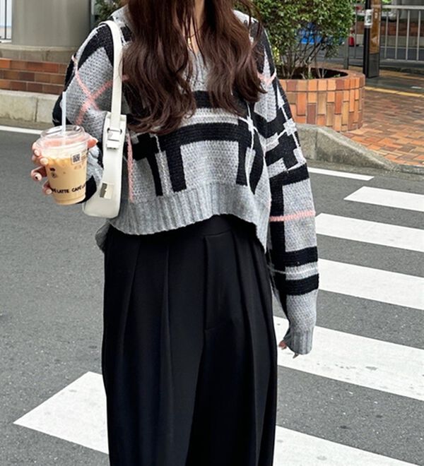 GeeRA（ジーラ）の「チェック柄ニットプルオーバー（ニット・セーター）」｜詳細画像