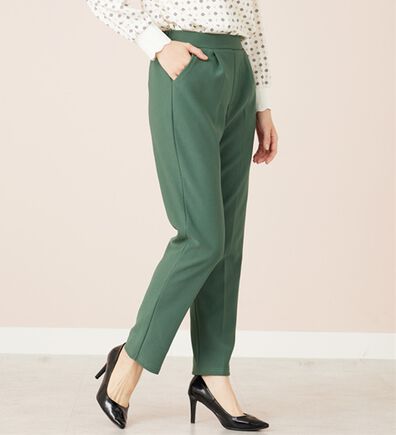 BELLUNA（ベルーナ）の「裏起毛ジョーゼット素材テーパードパンツ（テーパードパンツ）」