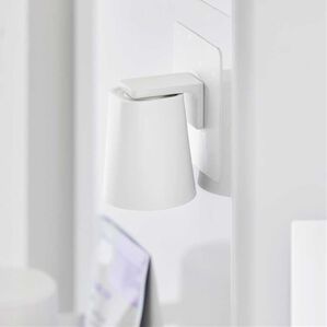 iellio（イエリオ）の「タワー　フィルムフックマグネットマウスウォッシュタンブラー＜ｔｏｗｅｒ山崎実業＞（その他キッチン用品）」｜ホワイト