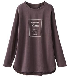 BELLUNA（ベルーナ）の「着回し上手に！きれい見え綿１００％素材ロゴプルオーバー（カットソー）」｜チャコール