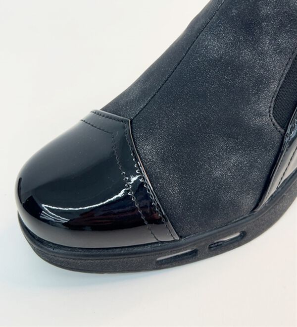 BELLUNA（ベルーナ）の「４Ｅダブルエア異素材切替シューズ（スリッポン）」｜詳細画像