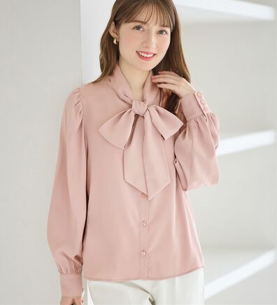 alotta（アロッタ）の「ボウタイデザインブラウス（ブラウス）」