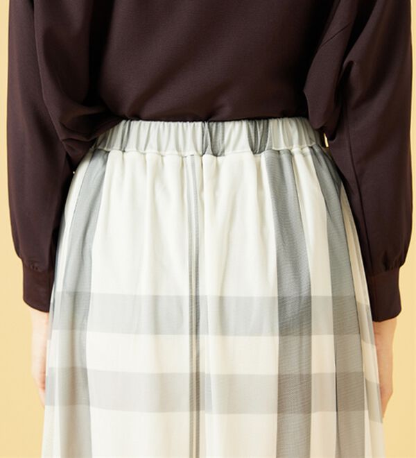 BELLUNA（ベルーナ）の「チュール素材上品プリントフレアースカート（ロングスカート）」｜詳細画像