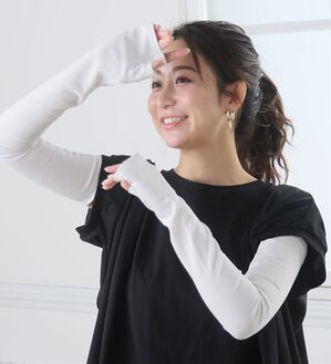 A HAPPY MARILYN（アハッピーマリリン）の「【Ｍ～８Ｌ】【接触冷感・吸水速乾】日差しから守るアームカバー（その他ファッション小物）」｜オフホワイト