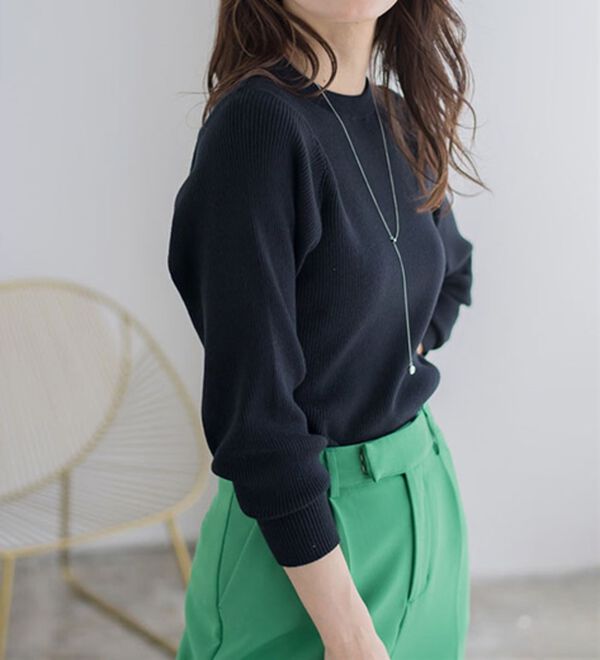 Pierrot（ピエロ）の「クルーネックリブニット（ニット・セーター）」｜詳細画像