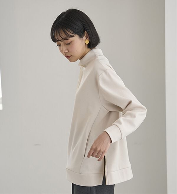 BELLUNA（ベルーナ）の「サイドジップスタンド衿プルオーバー（カットソー）」｜詳細画像