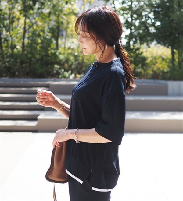 BELLUNA（ベルーナ）の「ワイドネックデザイン重ね着風プルオーバー（カットソー）」｜詳細画像