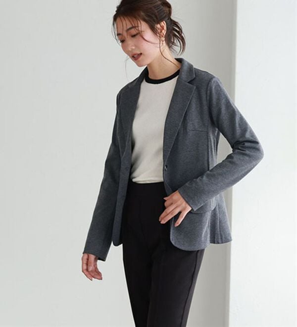 Pierrot（ピエロ）の「ＯＮ／ＯＦＦ使えるポンチ素材テーラードジャケット（テーラードジャケット）」｜詳細画像