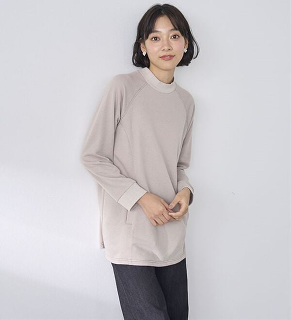 BELLUNA（ベルーナ）の「綿入り素材ラグランデザインポケットトレーナー（トレーナー・スウェット）」｜詳細画像