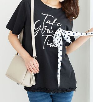 BELLUNA（ベルーナ）の「リボンモチーフ裾フリルプルオーバー（Tシャツ）」｜黒
