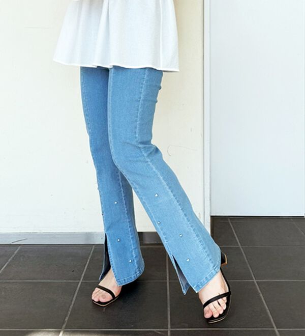 GeeRA（ジーラ）の「ハートスタッズ付フレアーパンツ（フルレングスパンツ）」｜詳細画像