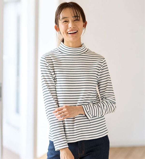 BELLUNA（ベルーナ）の「綿混リブハイネックプルオーバー（カットソー）」｜白&times;黒