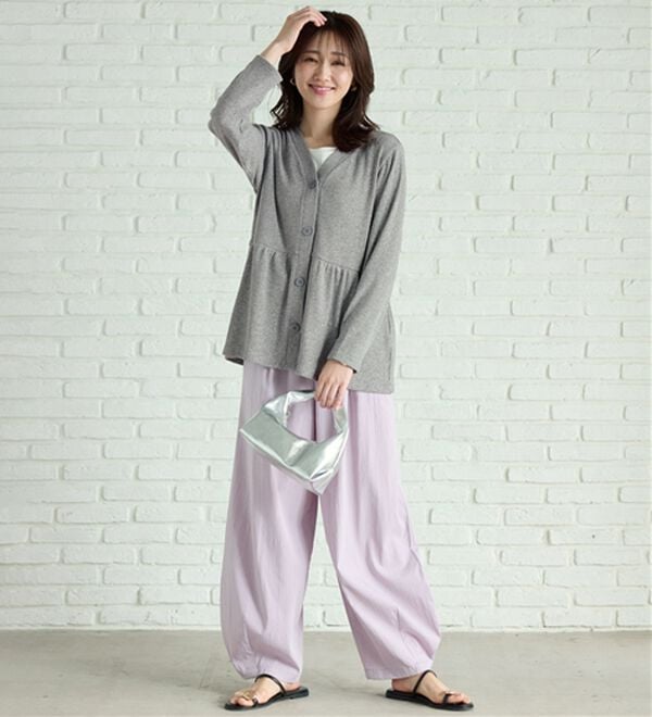 BELLUNA（ベルーナ）の「ラメ調リブ素材ペプラムカーディガン（ニットカーディガン）」｜詳細画像