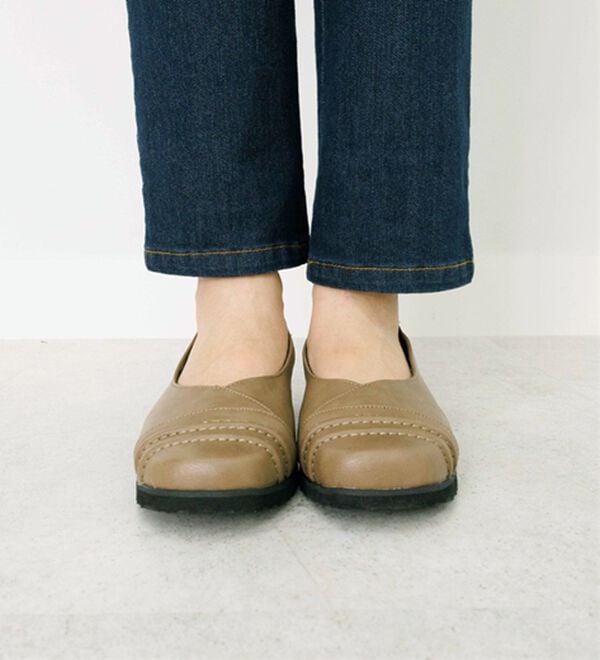 BELLUNA（ベルーナ）の「５Ｅ軽量ステッチデザインパンプス（パンプス）」｜詳細画像