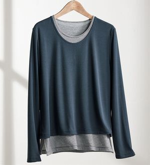 BELLUNA（ベルーナ）の「ボーダーレイヤード風デザインプルオーバー（カットソー）」｜ネイビー