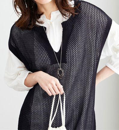 BELLUNA（ベルーナ）の「麻調ニット素材透かし編ロングベスト（ベスト）」
