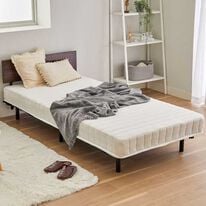 iellio（イエリオ）の「脚付マットレスベッド＜ヘッドボード付＞（ベッド）」