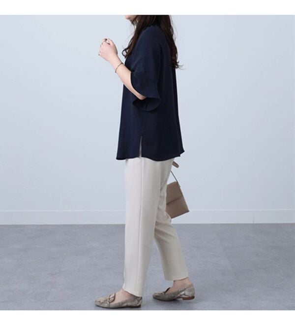 BELLUNA（ベルーナ）の「衿フリル華やかデザインブラウス（ブラウス）」｜詳細画像