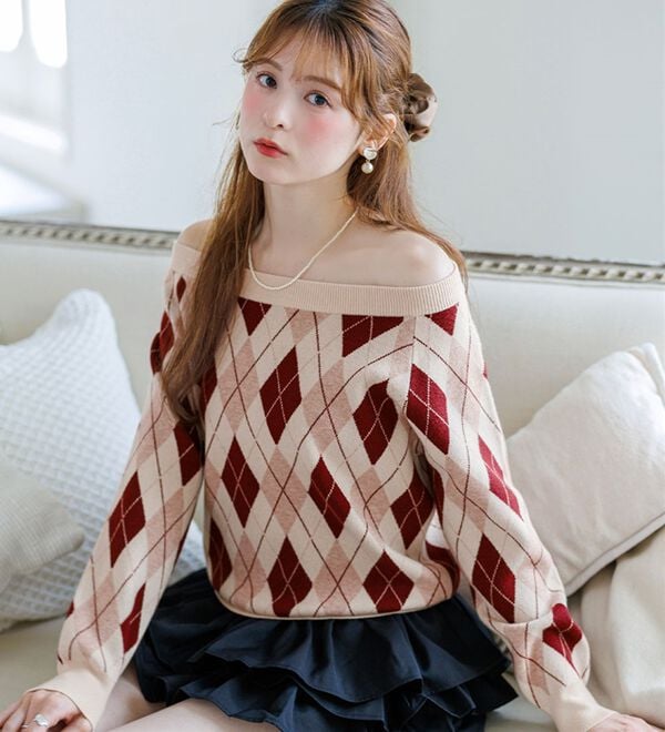 alotta（アロッタ）の「【Corie】アーガイル柄ワンショルボーダーニット（ニット・セーター）」｜詳細画像