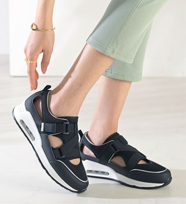 ルフラン（ルフラン）の「４Ｅ涼しげ美脚スニーカーサンダル（スニーカー）」｜詳細画像