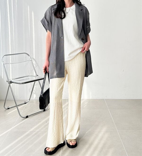 GeeRA（ジーラ）の「レース見えセミフレアイージーパンツ（フルレングスパンツ）」｜詳細画像