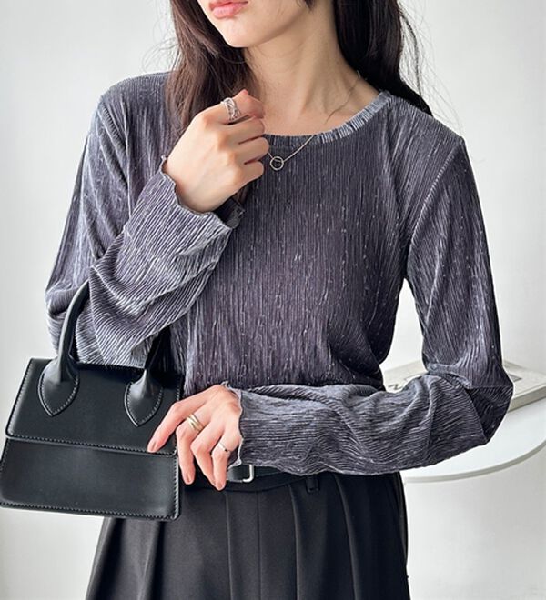 GeeRA（ジーラ）の「ベロアプリーツカットソー（カットソー）」｜詳細画像