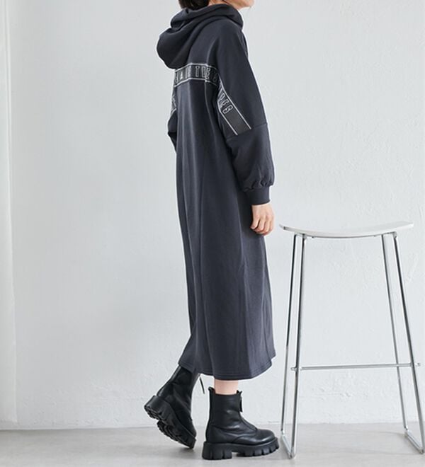 RANAN（ラナン）の「＜ａｄｉｄａｓ＞スウェットワンピース（その他ワンピース）」｜詳細画像