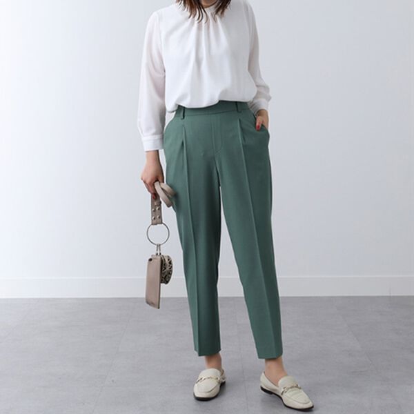 BELLUNA（ベルーナ）の「快適機能付！美脚見えテーパードパンツ（テーパードパンツ）」｜詳細画像