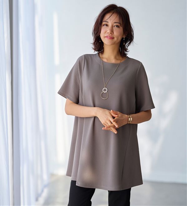 BELLUNA（ベルーナ）の「ひんやり！ポコポコエンボス素材－３ｋｇ見えチュニック（チュニック）」｜詳細画像