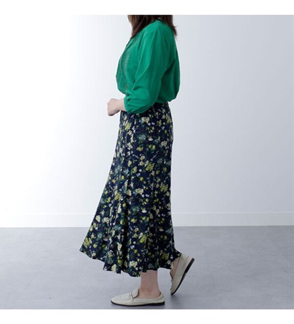 BELLUNA（ベルーナ）の「レーヨンプリント切替デザインスカート（ロングスカート）」｜詳細画像