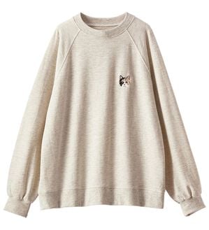 BELLUNA（ベルーナ）の「ワンポイントネコ刺しゅう裏毛プルオーバー（カットソー）」｜オートミール