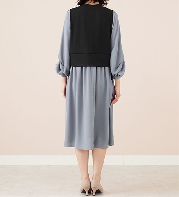 BELLUNA（ベルーナ）の「袖タックデザイン異素材切替ワンピース（その他ワンピース）」｜詳細画像