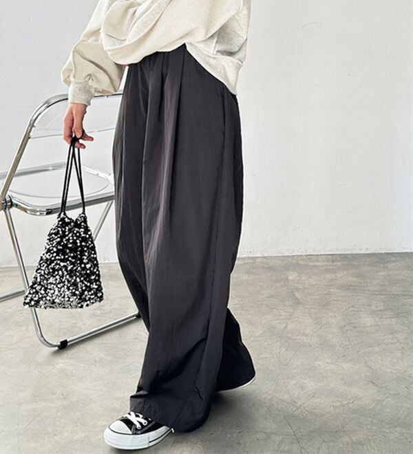 GeeRA（ジーラ）の「さらとろ素材が嬉しい！ダブルタックワイドパンツ（フルレングスパンツ）」｜詳細画像