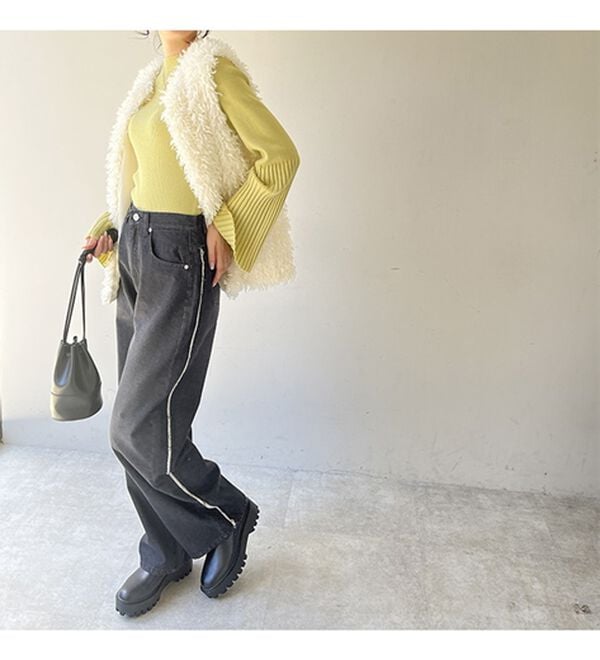 GeeRA（ジーラ）の「サイドラインワイドデニムパンツ（フルレングスパンツ）」｜詳細画像