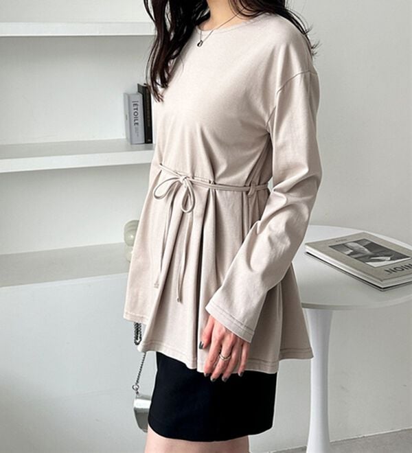 GeeRA（ジーラ）の「リボン付きペプラムカットソー（カットソー）」｜詳細画像