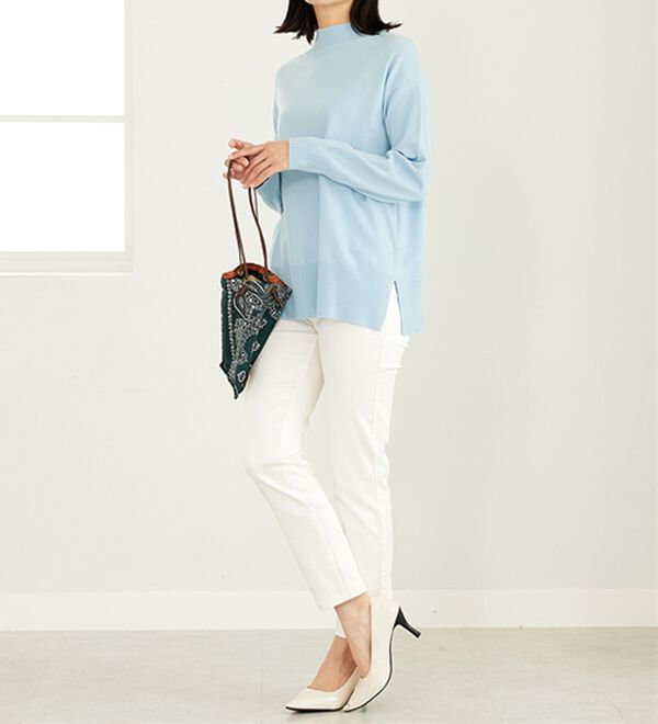 BELLUNA（ベルーナ）の「もちもち素材ハイネックニットプルオーバー（ニット・セーター）」｜詳細画像