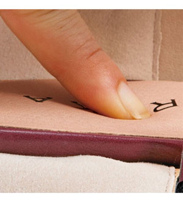 BELLUNA（ベルーナ）の「面ファスナーで脱ぎ履き楽グルカ風シューズ（フラットシューズ）」｜詳細画像