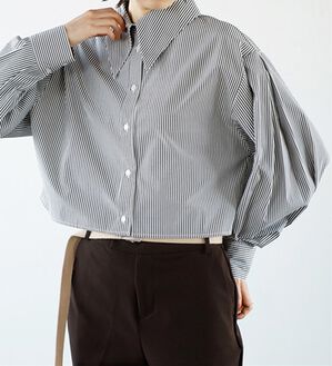 GeeRA（ジーラ）の「ストライプ柄衿付ショート丈シャツ（シャツ）」｜ブラック系