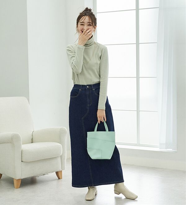 BELLUNA（ベルーナ）の「【選べる衿】肌に優しい綿１００％暖か発熱素材プルオーバー＜ベルホット　コットン＞（カットソー）」｜詳細画像